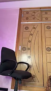 Snapshot of sexy_kaaylie chatting on 12.04.25 sexy kaaylie online show from 12.04.25