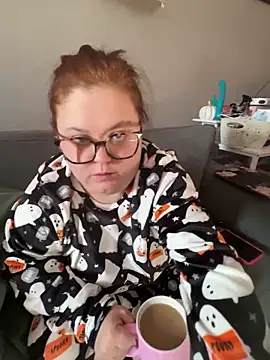 Tallulah-mae-xoxox online show from 10.22.25