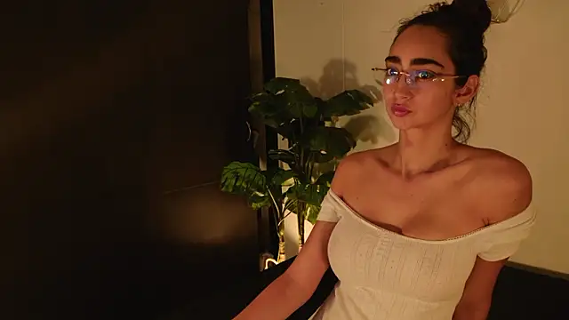 Snapshot of Scarlett_grand chatting on 02.11.26 Scarlett grand online show from 02.11.26