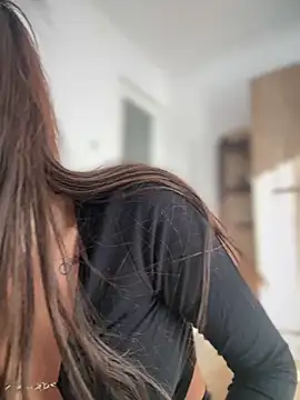 LaraVegas  online show from 10.10.25