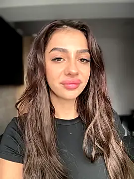 LaraVegas  online show from 10.18.25