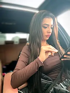 LaraVegas  online show from 10.23.25