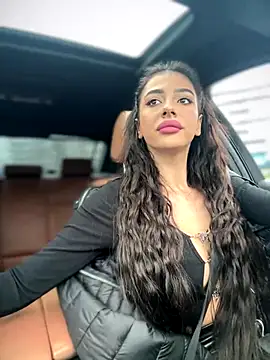 LaraVegas  online show from 11.08.25