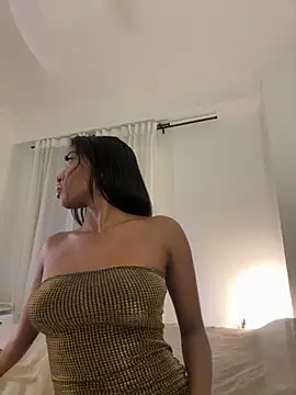 IamCrystal2 online show from 11.29.25