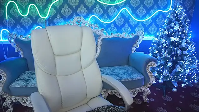 Roxy Rayy online show from 12.20.24