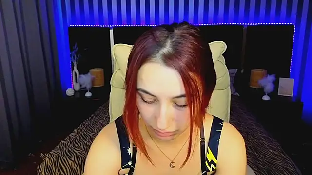 Roxy Rayy online show from 10.16.25