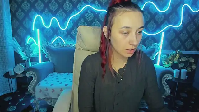 Roxy Rayy online show from 10.20.25