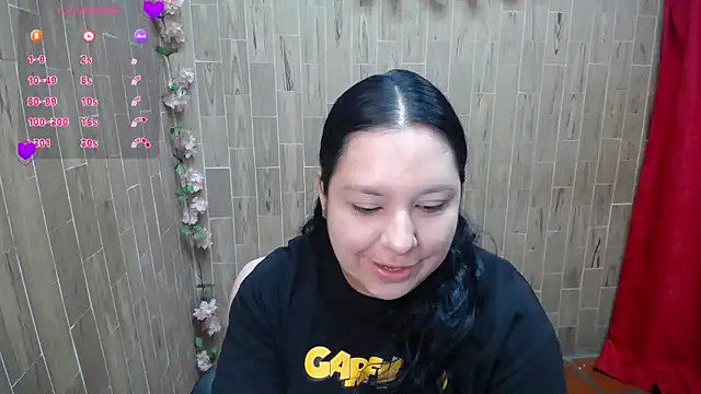 Snapshot of solyeria chatting on 10.18.25 solyeria online show from 10.18.25