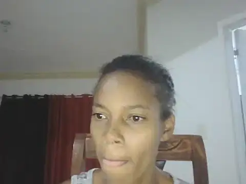 Snapshot of adele-33 chatting on 02.09.25 adele-33 online show from 02.09.25