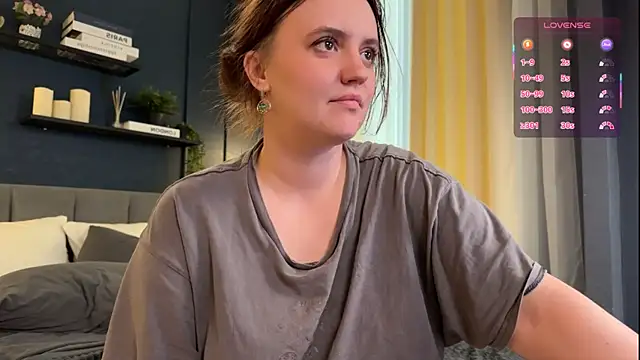 Lella Ryann  online show from 04.06.26