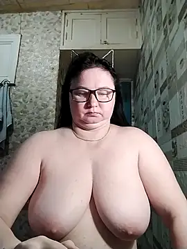 Holly-69 online show from 05.30.26