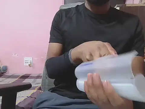 Snapshot of KissesBoyAD chatting on 10.26.25 KissesBoyAD online show from 10.26.25