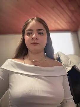 imlindapink online show from 11.08.25