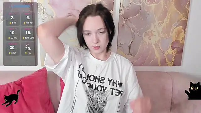 fiamoory online show from 04.12.26