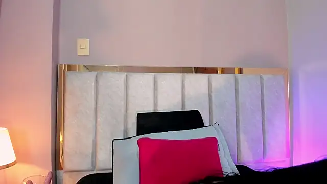 LaraGoldd online show from 01.09.26