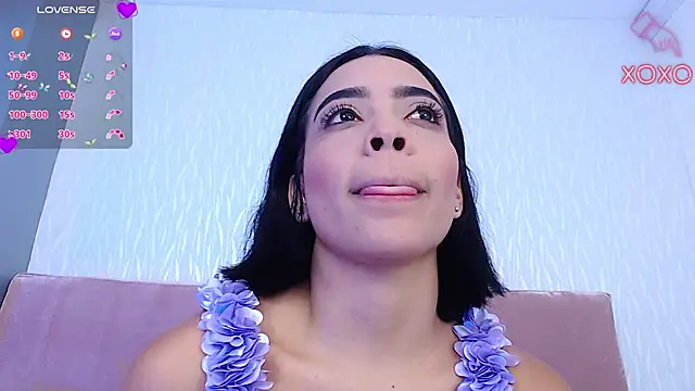 SaraSchmitt online show from 01.08.25