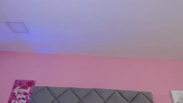 SaraSchmitt online show from 02.08.25