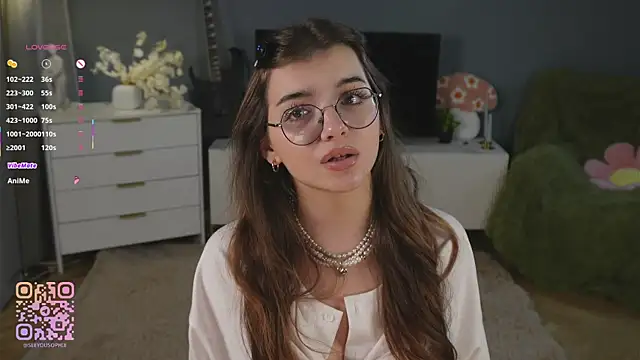 Snapshot of FlairEdgin chatting on 10.19.25 FlairEdgin online show from 10.19.25