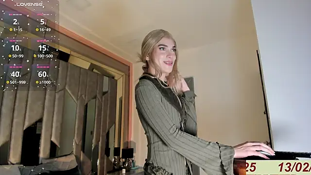 Avril Naughty online show from 02.14.25