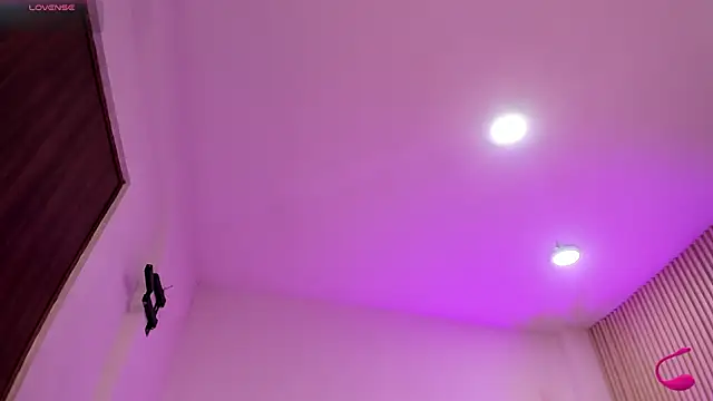 JulietaKane online show from 05.30.26