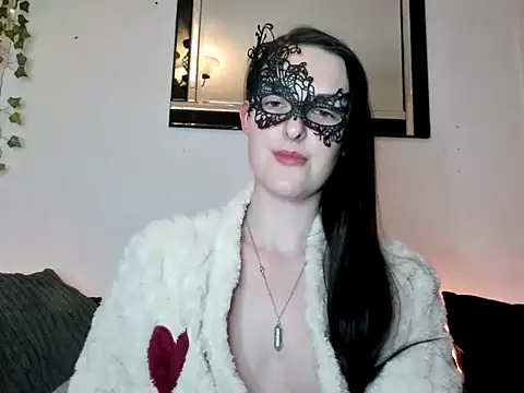 LexiSnowUK online show from 01.09.25