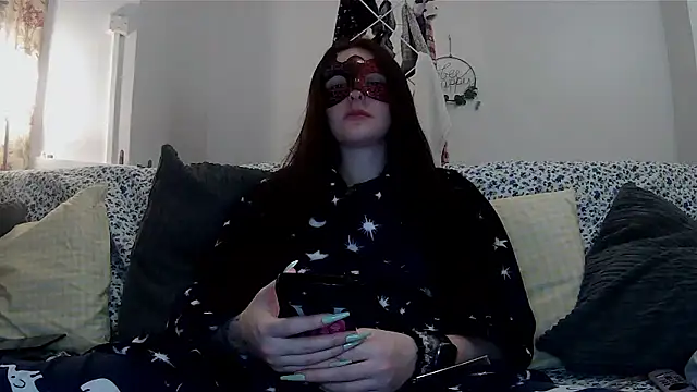 LexiSnowUK online show from 01.13.26