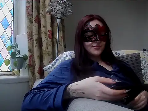 LexiSnowUK online show from 02.06.26