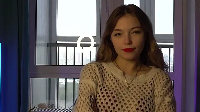 norakisses online show from 12.11.24