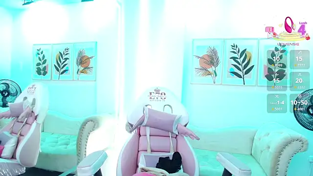 Ema louis  online show from 04.07.26