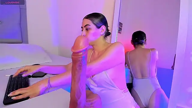 samanthasweeth online show from 01.04.25