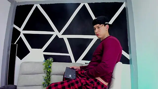 JUSTIN FULLER1 online show from 11.03.25