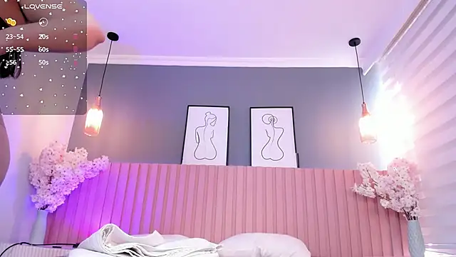 Snapshot of babee_sophie chatting on 11.01.25 babee sophie online show from 11.01.25