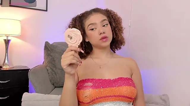 JulianaWaldo online show from 10.07.25