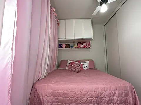 lariic online show from 03.20.25