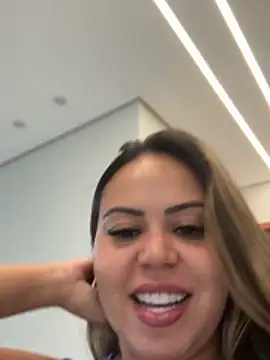 lariic online show from 02.19.26