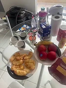 lariic online show from 02.27.26