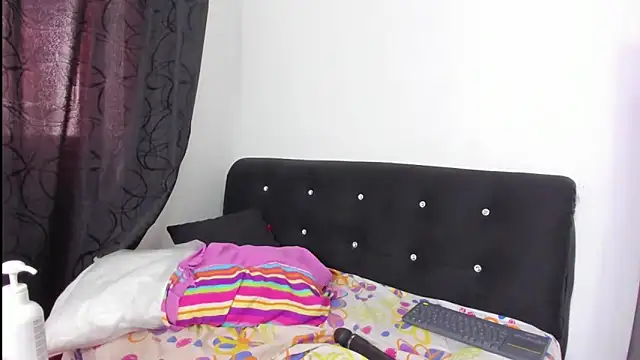skaysanchez1 online show from 01.20.25