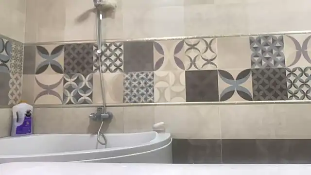 emylolo9 online show from 01.18.25