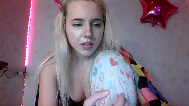 Puregirlaa online show from 03.03.25