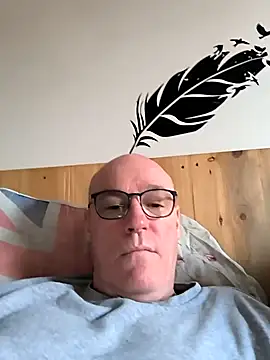 Snapshot of bogland33 chatting on 03.01.25 bogland33 online show from 03.01.25