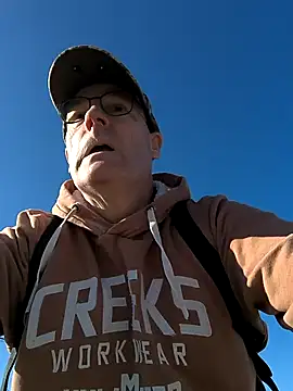 Snapshot of bogland33 chatting on 03.02.25 bogland33 online show from 03.02.25