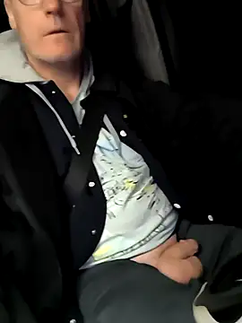 Snapshot of bogland33 chatting on 03.08.25 bogland33 online show from 03.08.25