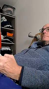 Snapshot of bogland33 chatting on 03.11.25 bogland33 online show from 03.11.25