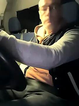 Snapshot of bogland33 chatting on 10.10.25 bogland33 online show from 10.10.25