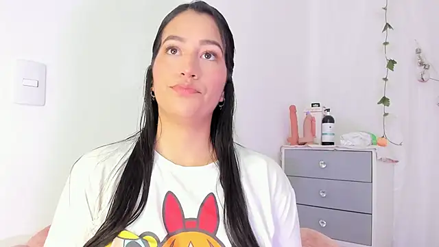 Sara Kurt online show from 02.04.25