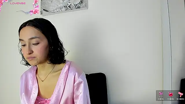 its  angelica  online show from 12.07.24