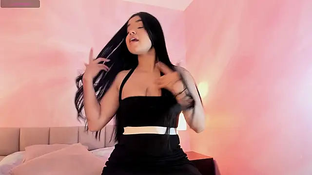 AuroraFiore online show from 01.30.25