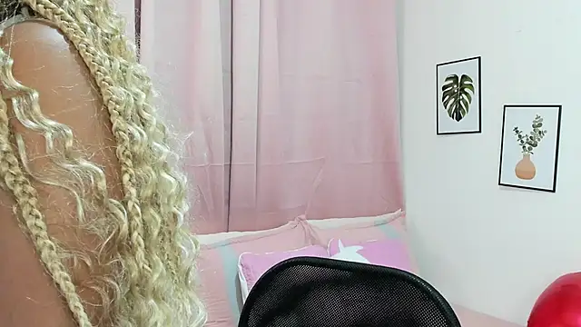 aisha w10 online show from 03.03.25