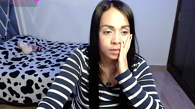 Amber Lovely online show from 12.28.24