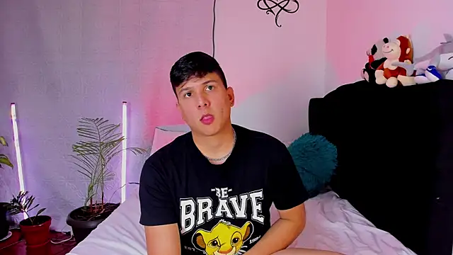 Snapshot of ANDREZALVAREZ chatting on 04.09.26 ANDREZALVAREZ online show from 04.09.26